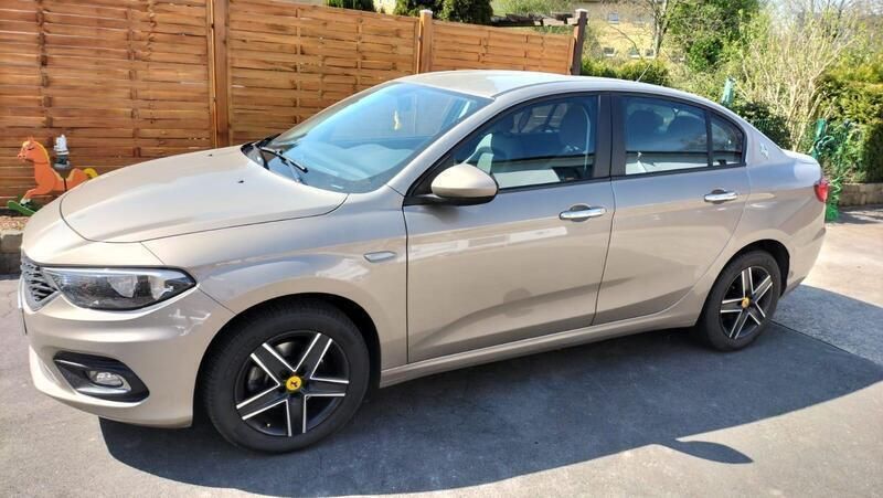 Gold Gebraucht 2018 Fiat Tipo Limousine | 10.300 € (Guter Preis) - Bild 1/4