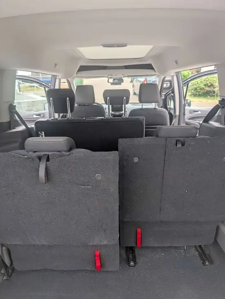 Gebraucht Ford Grand Tourneo Connect Titanium 120 PS (88 kW) 2018 Schwarz Van / Kleinbus
