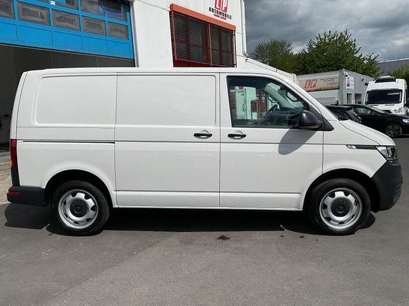 Gebraucht VW T6.1 210 PS (154 kW) 2022 Weiß Van