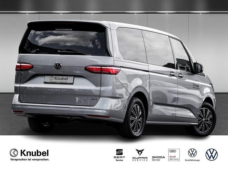 Gebraucht VW Multivan Goal 177 PS (130 kW) 2025 Monosilber metallic Van