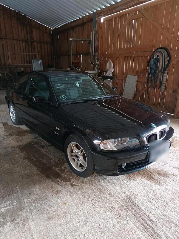 Gebraucht BMW 318 118 PS (86 kW) 2001 Schwarz Coupé