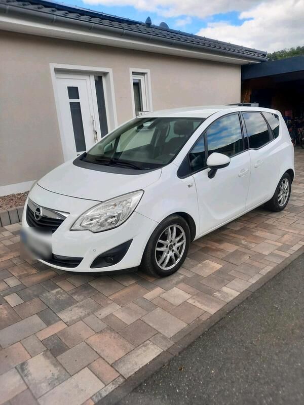Gebraucht 2011 Opel Meriva Van / Kleinbus | 3.500 € (Guter Preis) - Bild 1/4