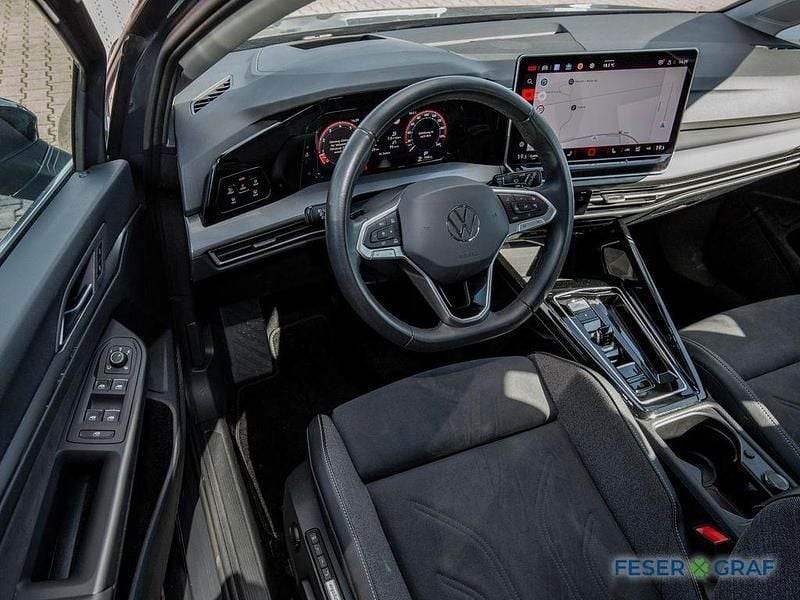 Gebraucht VW Golf Style 150 PS (110 kW) 2025 Uranograu Limousine