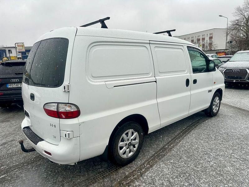 Gebraucht Hyundai H-1 140 PS (102 kW) 2007 Weiß Van / Kleinbus