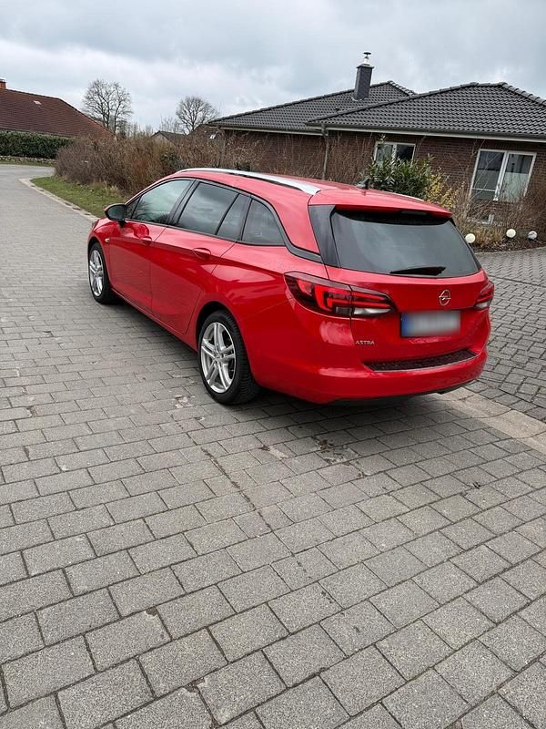Gebraucht Opel Astra 125 PS (91 kW) 2019 Rot Kombi