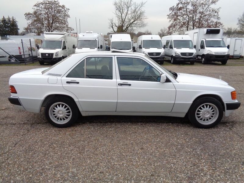 Gebraucht Mercedes 190 90 PS (66 kW) 1992 Weiß Limousine