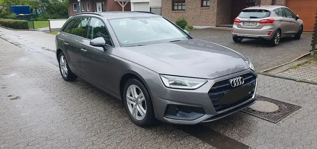 Gebraucht Audi A4 163 PS (119 kW) 2020 Grau Limousine