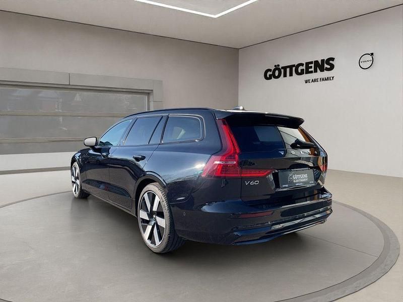 Gebraucht Volvo V60 Ultra 455 PS (334 kW) 2025 Schwarz Kombi