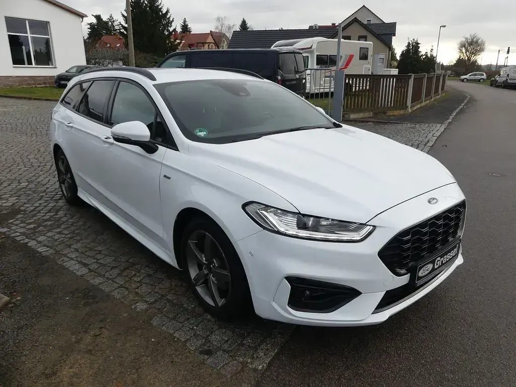 Gebraucht Ford Mondeo ST-Line 150 PS (110 kW) 2021 Weiß Limousine