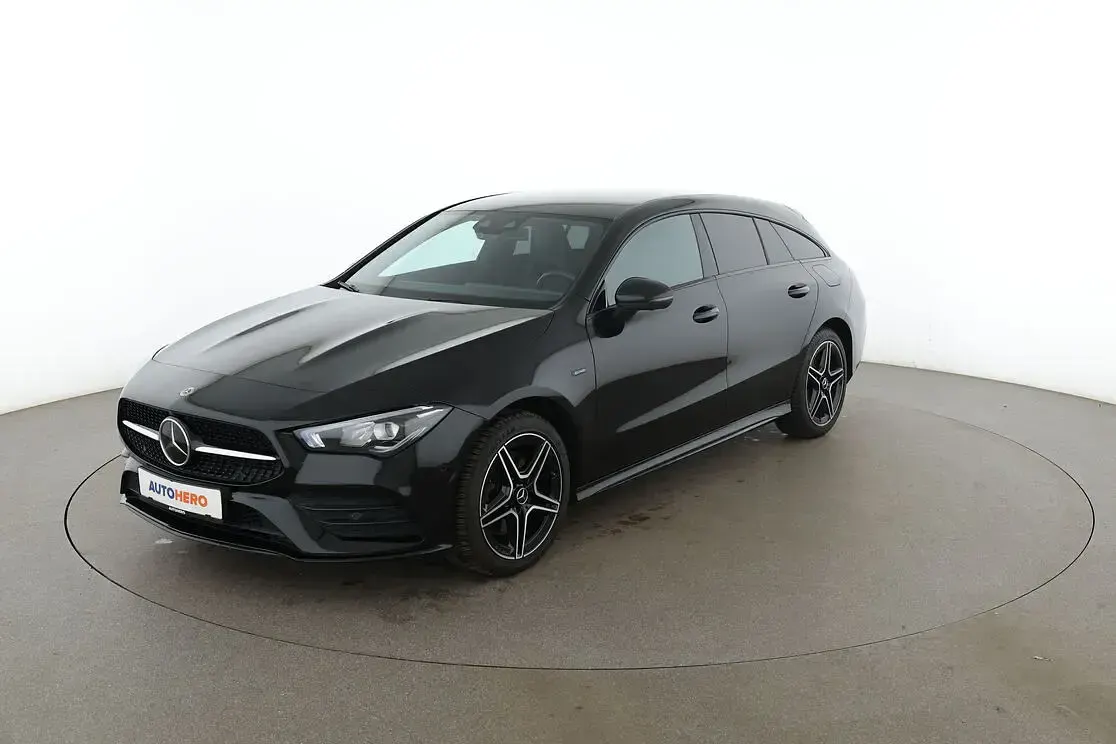 Gebraucht Mercedes CLA250e Shooting Brake AMG line 102 PS (75 kW) 2021 Kombi