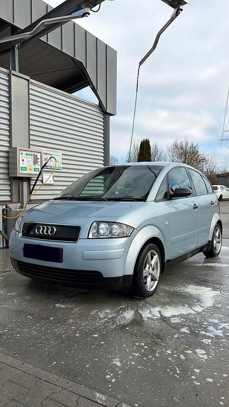 Gebraucht Audi A2 S-Line 75 PS (55 kW) 2001 Blau Kleinwagen