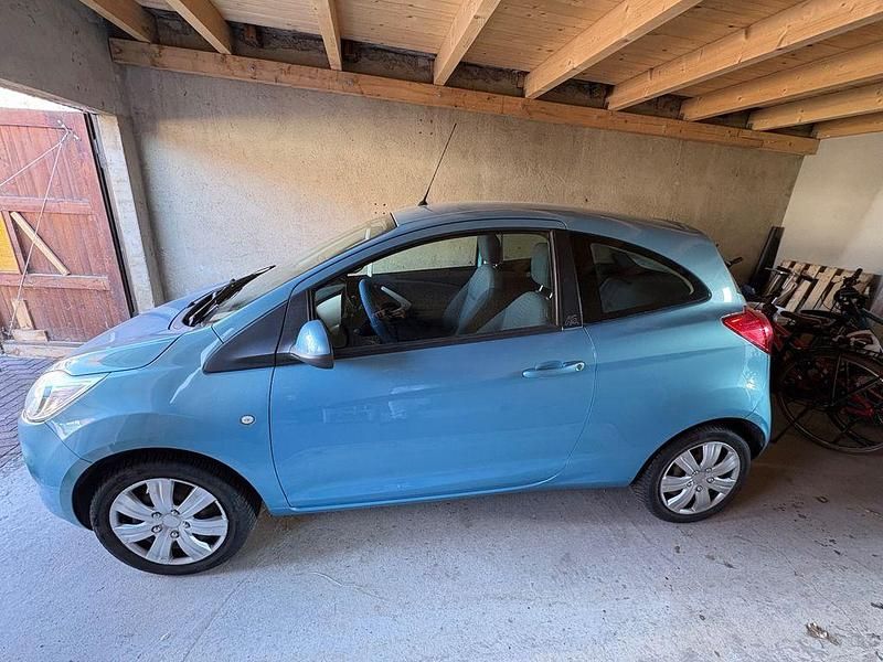 Gebraucht Ford Ka Titanium 69 PS (50 kW) 2010 Blau Kleinwagen