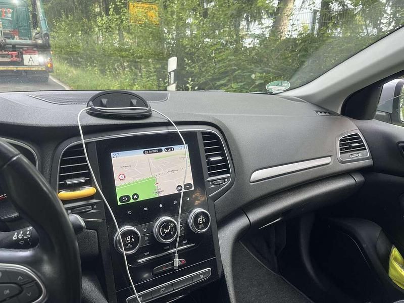 Gebraucht 2021 Renault Mégane GrandTour Intens Kombi | 12.300 € (Guter Preis) - Bild 1/4