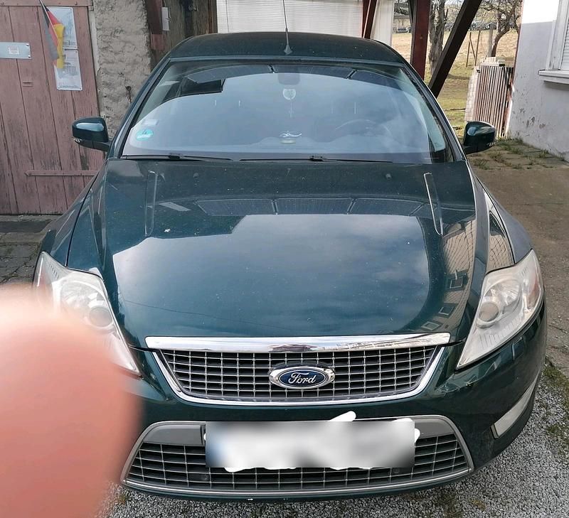 Gebraucht Ford Mondeo Titanium 160 PS (117 kW) 2009 Grün Kombi