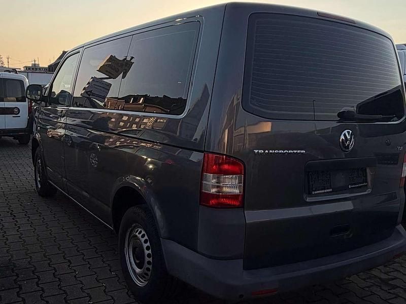 Gebraucht VW Transporter 102 PS (75 kW) 2010 Natural grey metallic Van