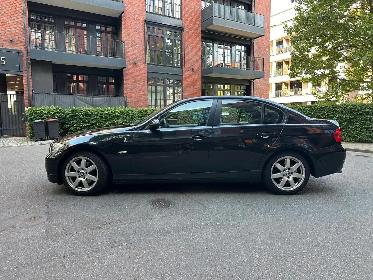 Gebraucht BMW 318 Efficient Dynamics 148 PS (108 kW) 2008 Schwarz Limousine