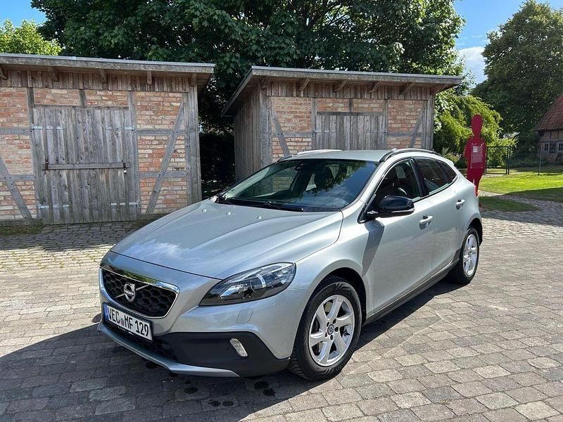 Gebraucht Volvo V40 CC 120 PS (88 kW) 2016 Silber Kombi