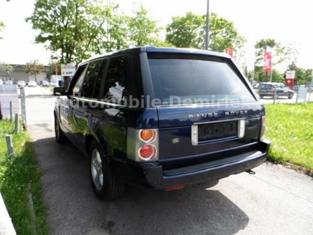 Gebraucht Land Rover Range Rover Vogue 177 PS (130 kW) 2004 Blau metallic SUV