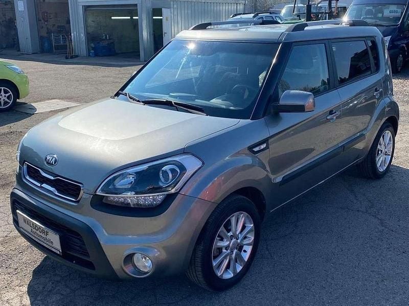 Gebraucht Kia Soul DREAM-TEAM Edition 140 PS (102 kW) 2013 Grau SUV