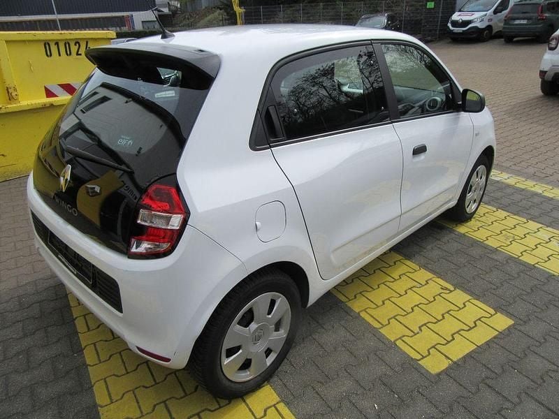 Gebraucht Renault Twingo Life 69 PS (50 kW) 2016 Weiss Kleinwagen