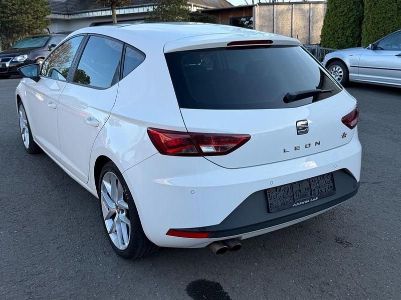 Gebraucht Seat Leon FR 179 PS (131 kW) 2013 Weiß Limousine