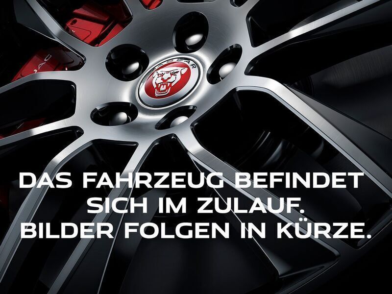 Weiss Gebraucht 2018 Jaguar E-Pace R-Dynamic SUV | 34.900 € - Bild 1/1