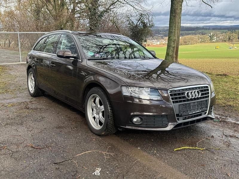 Gebraucht Audi A4 Ambiente 179 PS (131 kW) 2011 Braun Kombi