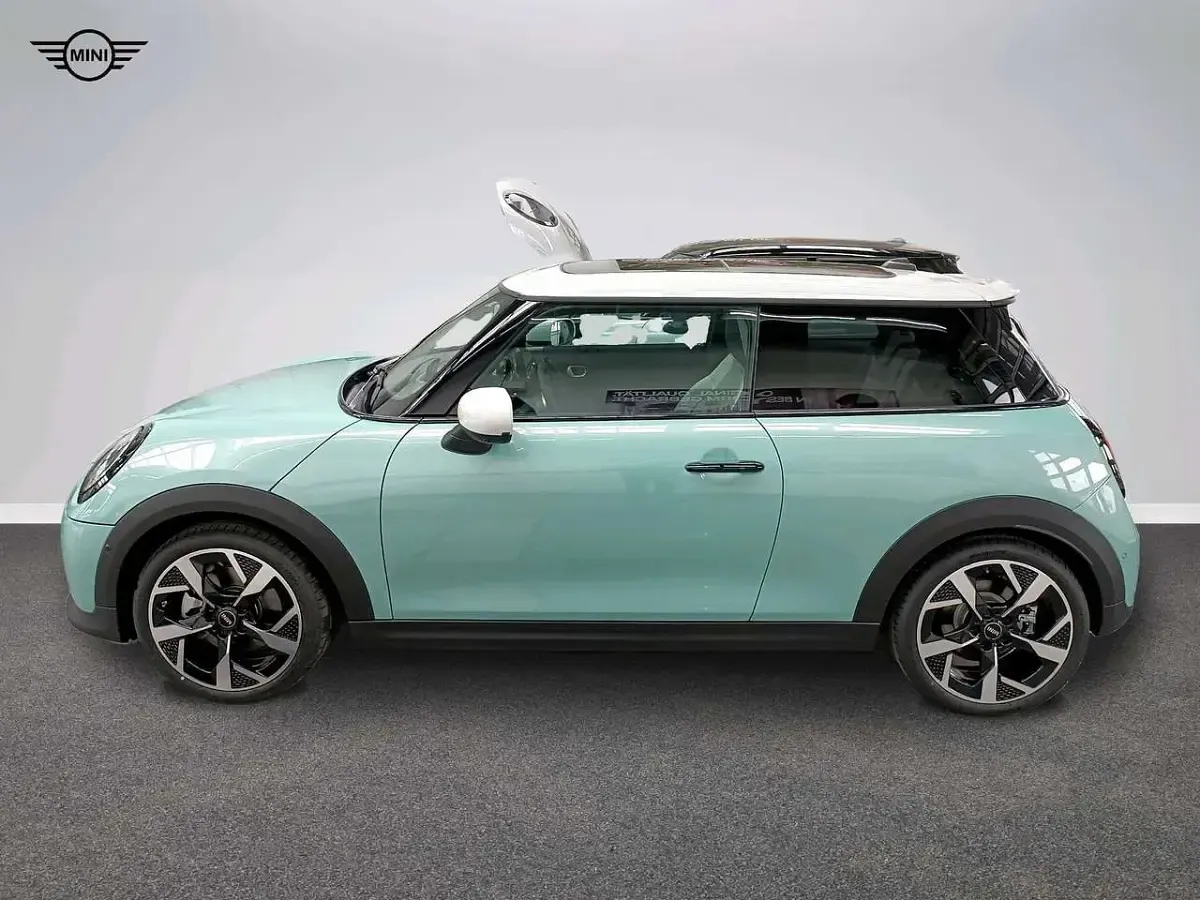 Gebraucht Mini Cooper S Classic 204 PS (150 kW) 2025 Grün Kleinwagen