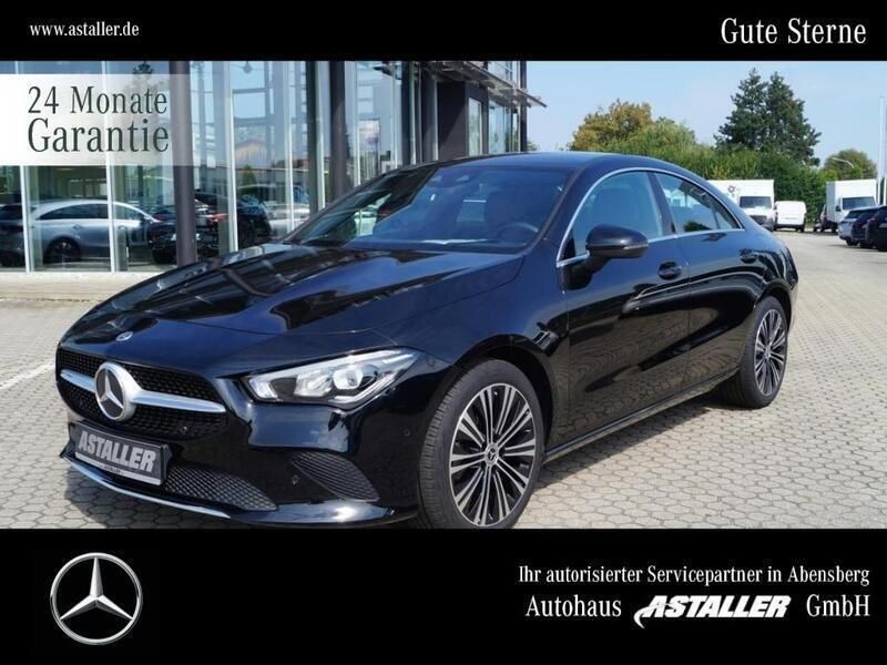 Metalliclack kosmosschwarz Gebraucht 2023 Mercedes CLA200 Progressive Coupé | 30.800 € (Guter Preis) - Bild 1/4