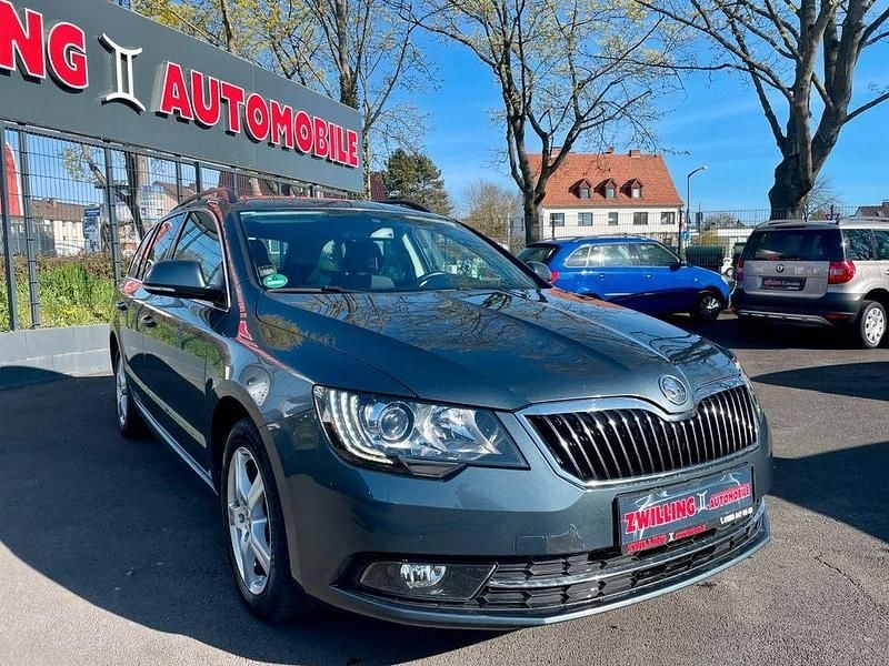 Gebraucht Skoda Superb Exclusive 140 PS (102 kW) 2015 Kombi