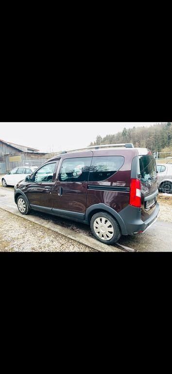 Gebraucht Dacia Dokker Comfort 116 PS (85 kW) 2017 Braun Van / Kleinbus