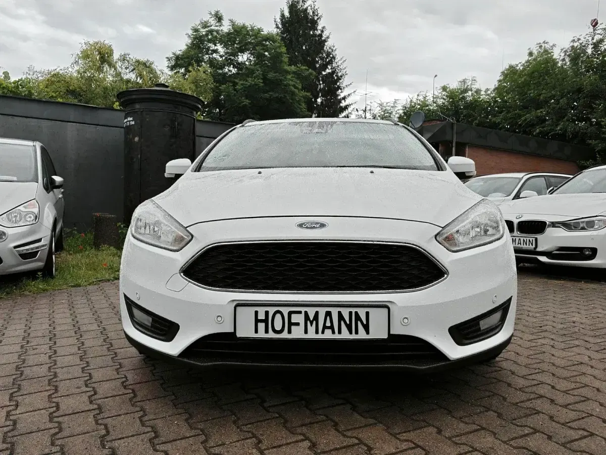 Gebraucht Ford Focus 120 PS (88 kW) 2014 Weiß Kombi