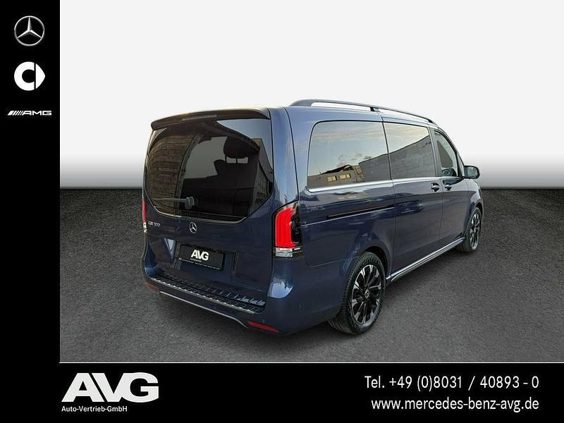 Gebraucht Mercedes EQV300 Avantgarde 150 kW (204 PS) 2024 Blau Limousine