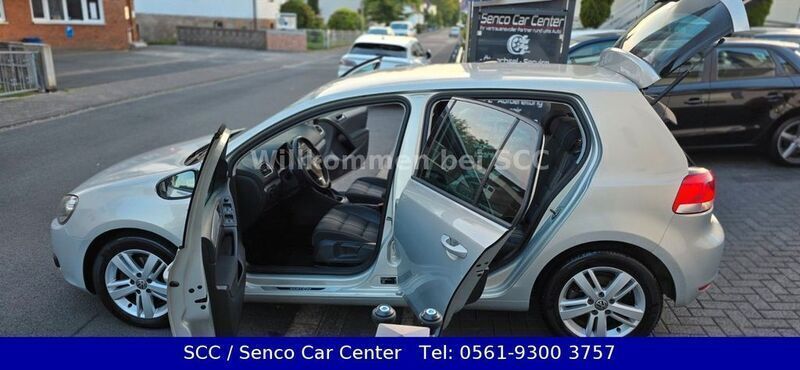 Silver leaf metallic Gebraucht 2012 VW Golf VI Match Limousine | 8.350 € (Fairer Preis) - Bild 1/4