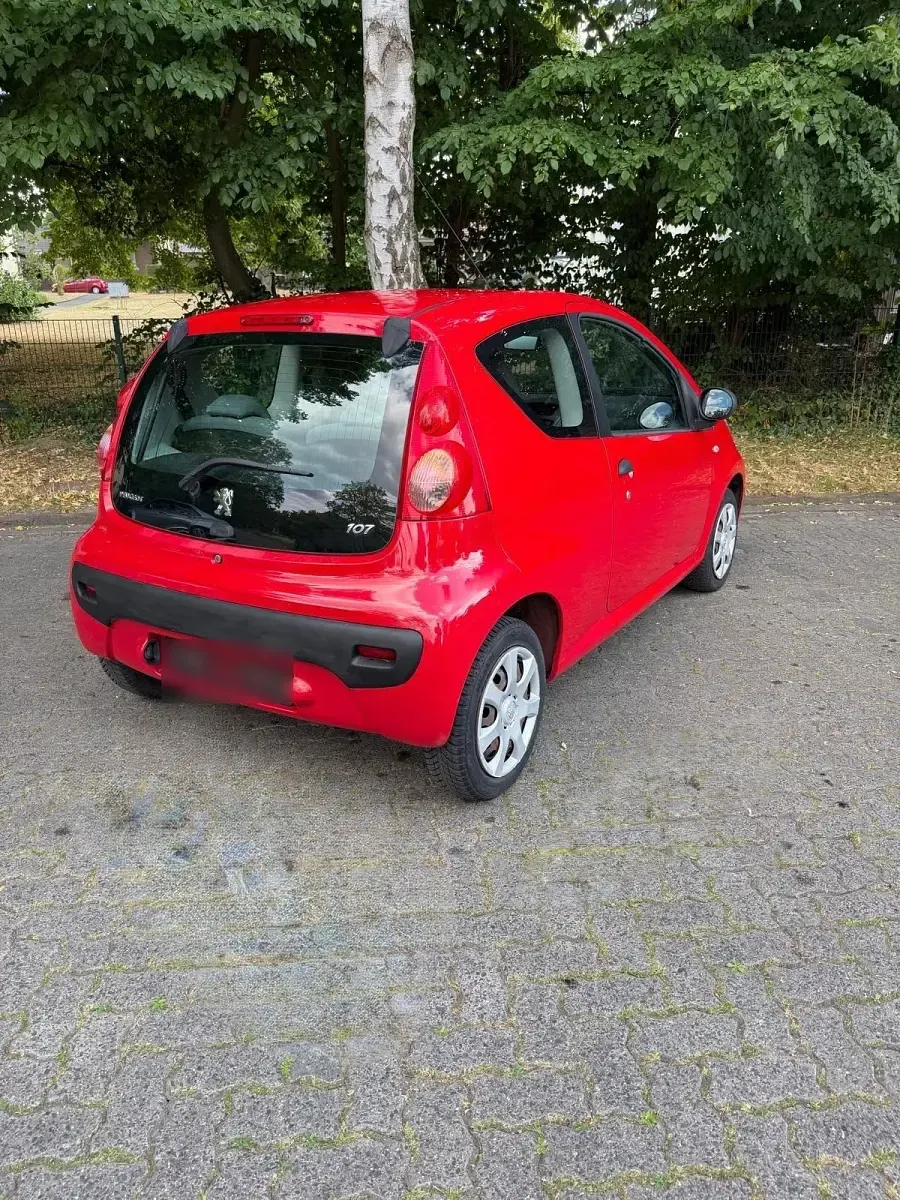 Gebraucht Peugeot 107 68 PS (50 kW) 2009 Rot Kleinwagen
