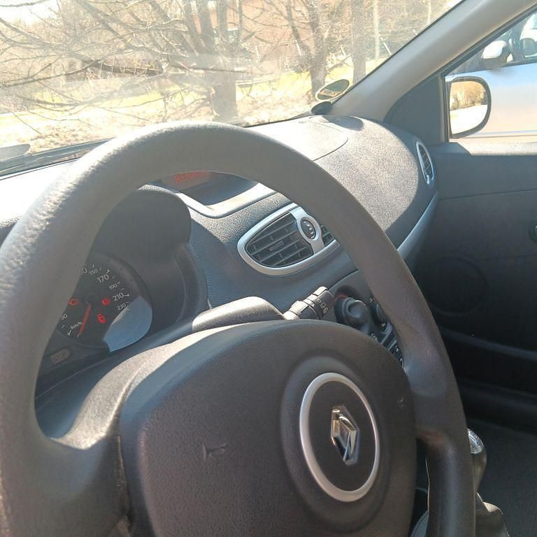 Brugt Renault Clio IV Expression 75 HK (55 kW) 2012 Sort Sedan