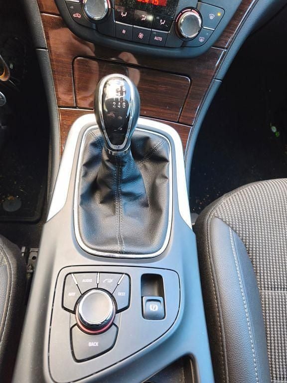 Usado Opel Insignia Eco 194 HP (142 kW) 2012 Azul Sedan