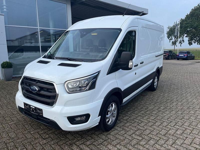 Weiß Gebraucht 2023 Ford Transit Limited Limousine | 28.999 € (Guter Preis) - Bild 1/4