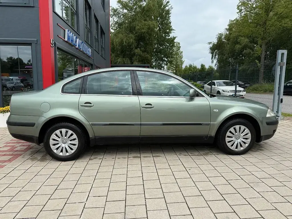 Gebraucht VW Passat 102 PS (75 kW) 2001 Grün Limousine