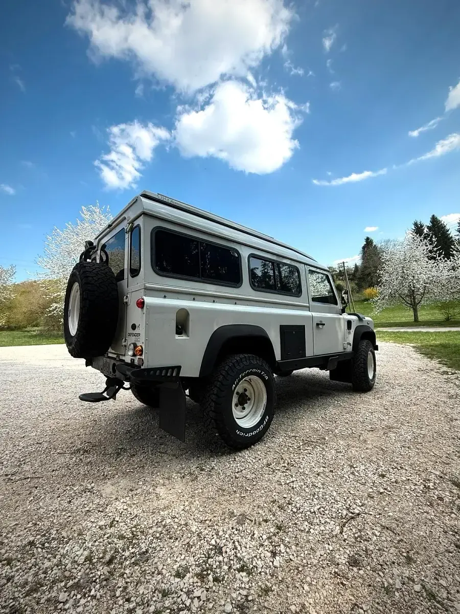 Gebraucht Land Rover Defender 122 PS (89 kW) 2001 Weiß SUV