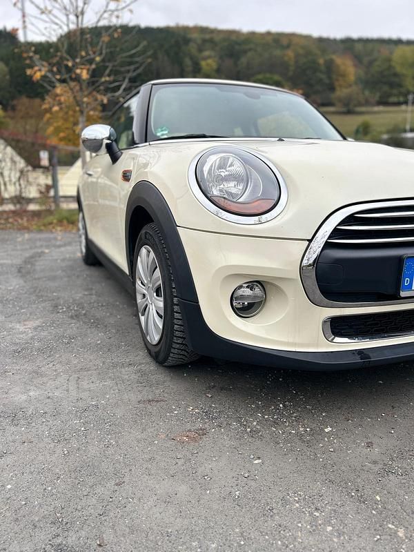 Gebraucht Mini Cooper 102 PS (75 kW) 2016 Beige Kleinwagen