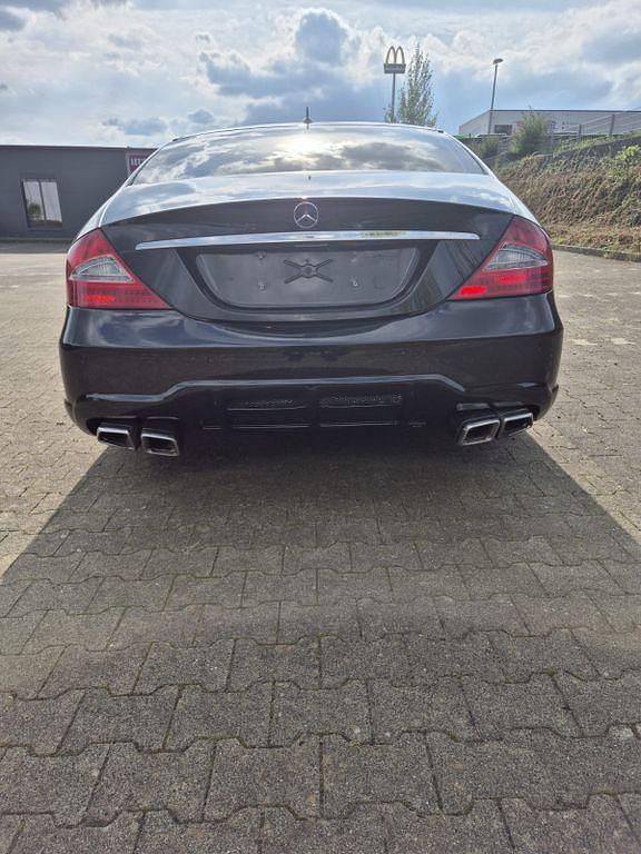 Gebraucht Mercedes CLS320 AMG 224 PS (164 kW) 2010 Schwarz Limousine