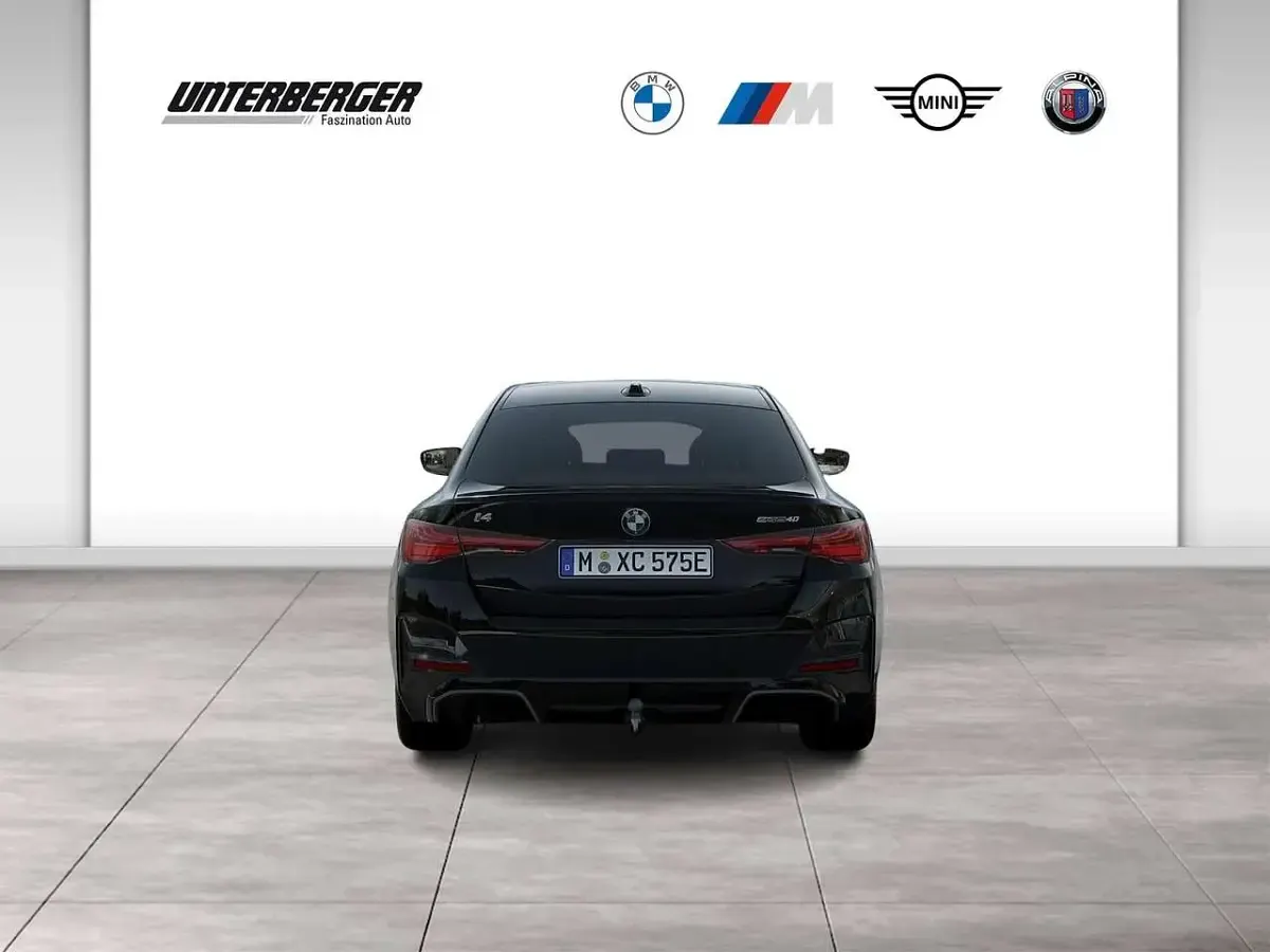 Neu BMW i4 M Sport 250 kW (340 PS) 2026 Black sapphire Limousine