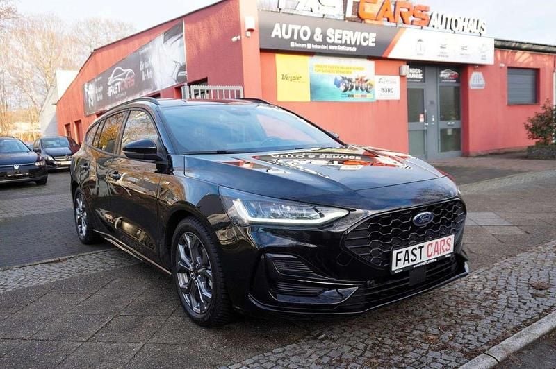 Gebraucht Ford Focus ST-Line X 155 PS (114 kW) 2025 Agate black Kombi