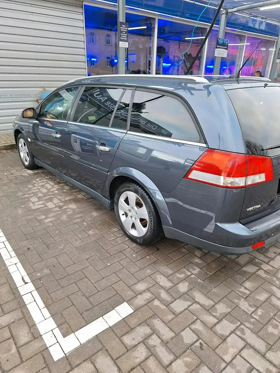 Gebraucht Opel Vectra 120 PS (88 kW) 2008 Andere farben Kombi