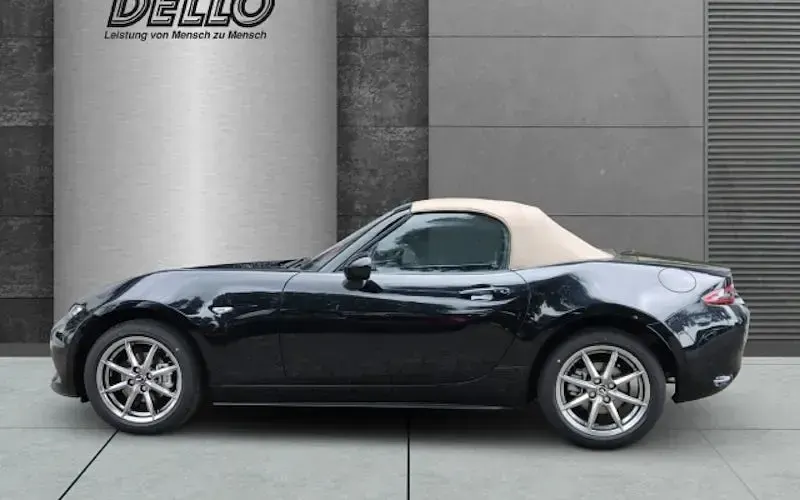 Neu Mazda MX5 Kazari 132 PS (97 kW) 2026 Schwarz Cabrio
