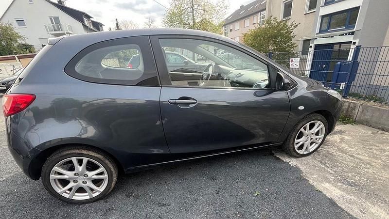 Gebraucht Mazda 2 Inclusive 86 PS (63 kW) 2008 Grau Kleinwagen