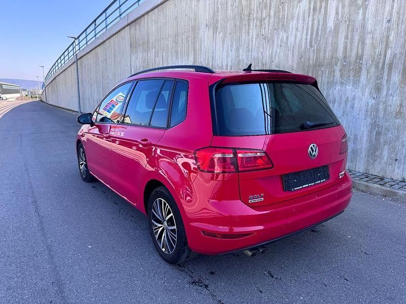 Gebraucht VW Golf Allstar 150 PS (110 kW) 2016 Rot SUV