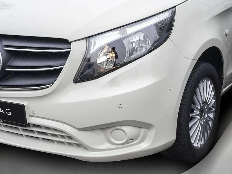 Gebraucht Mercedes Vito 190 PS (139 kW) 2024 Beige Van
