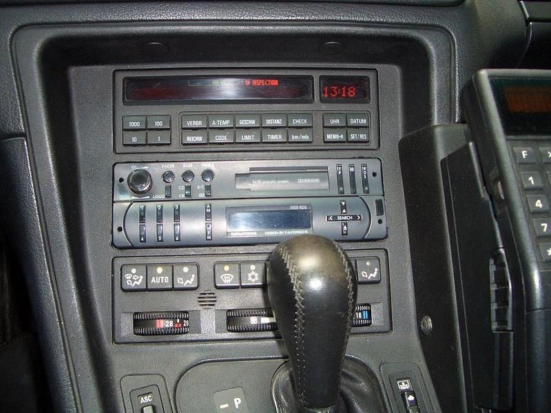 Second-hand BMW 850 408 CP (300 kW) 1990 Negru Coupe